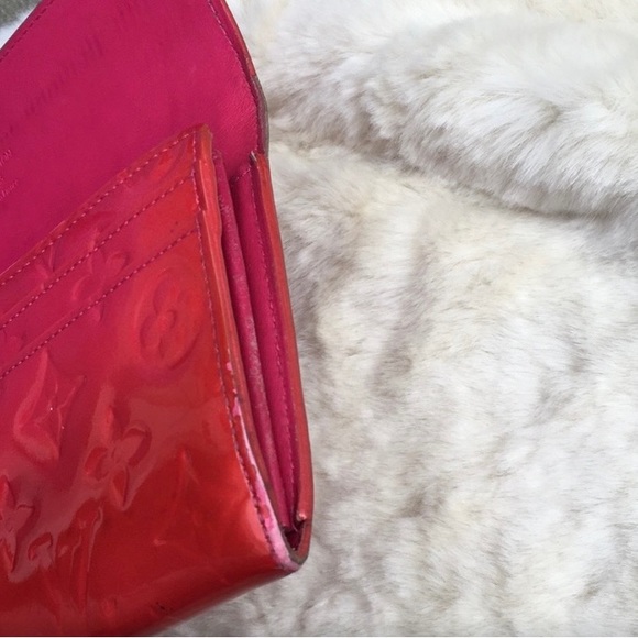 LOUIS VUITTON SARAH WALLET - no chain - Picture 11 of 15